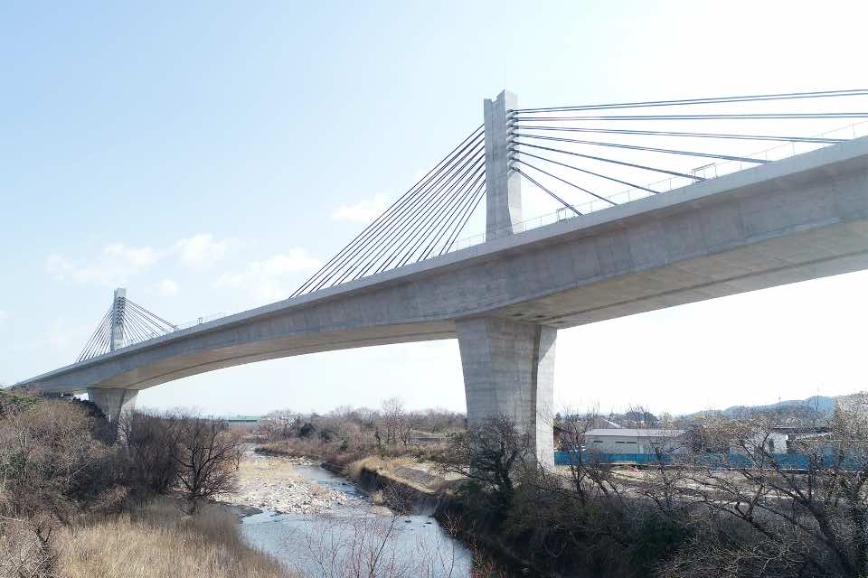 新名神高速道路　菰野第二高架橋